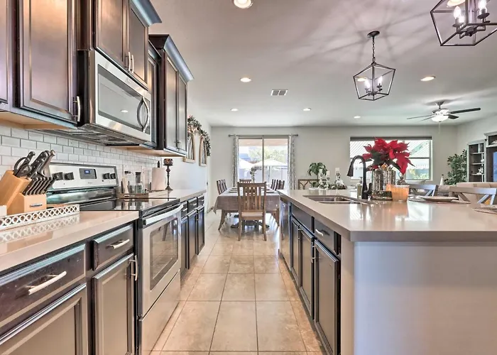 Pool, Hot Tub! San Tan Valley Snowbird Getaway Holiday home Queen Creek