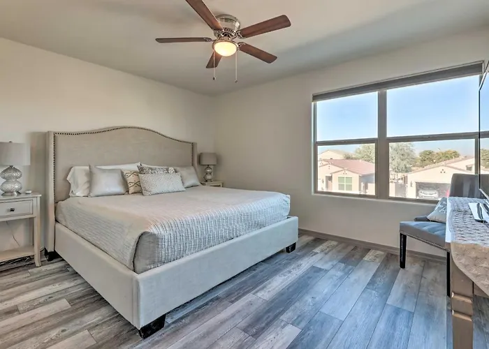 Holiday home Pool, Hot Tub! San Tan Valley Snowbird Getaway